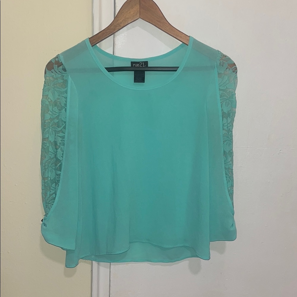 Rue21 Green Sleeveless Flowy Blouse with Lace small 3/4 sleeve